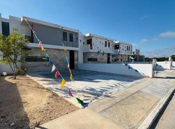 Casa · 208m² · 3 Recámaras · 4 Estacionamientos · Casa en Venta Nuevas Dzitya Merida Norte (Gvc - 2842)