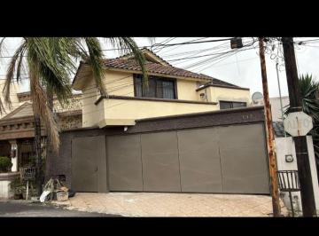 Casa 210m² Venta Colinas de San Jerónimo · Venta Casa Colinas de San Jerónimo Totalmente Remodelada