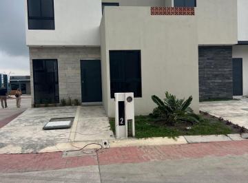 Casa de 3 habitaciones, Villa de Alvarez · Casa en Venta Nueva Coto Privado 24/7 con Casa Club Alberca, en Villa de Álvarez Colima Aqua Living