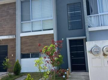 Casa · 84m² · 2 Recámaras · 1 Estacionamiento · Casa en Venta Condominio Riviera Playa del Carmen P4610
