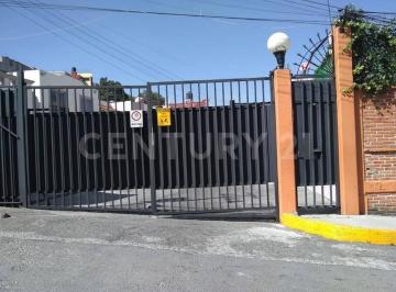 Casa · 102m² · 3 Recámaras · 2 Estacionamientos · Casa en Renta en La Joya, Tultitlán, México