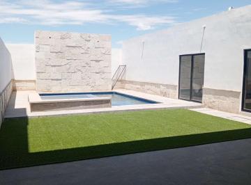 Casa · 125m² · 2 Recámaras · 2 Estacionamientos · Casa en Venta con Alberca en Viñedos Torreon Coah