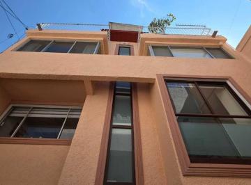 Casa en condominio · 174m² · 3 Recámaras · 2 Estacionamientos · Casa en Condominio en Venta en Portales Sur con Roof Garden y Totalmente Remodelada