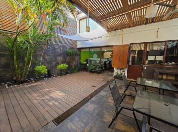 c85c3cd2942479b1a1447b7c9b1415ab83fb741d08abdb18b2b1a490744e8f8e · Casa con Uso de Suelo Para Remodelar con Gran Ubicación