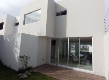071e922e930be4eca0ce97b7d250daef8f9eb45cb108c1e3fc0a655fe76087b2 · Casa en Venta en Albatros, Metepec