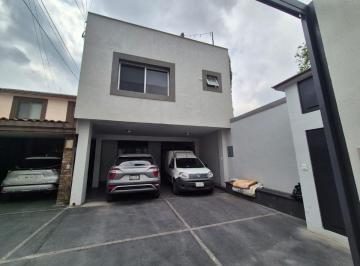 Casa de 3 habitaciones, San Pedro Garza García · Renta Casa en Lomas del Valle, $45,000 3 Recamaras y 31/2 Baño a 1 Cuadra de Vasconcelos