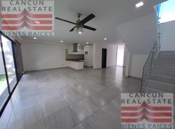 Casa · 219m² · 3 Recámaras · 3 Estacionamientos · Casa en Renta, 3 Habitaciones, Residencial Aqua, Cancún.