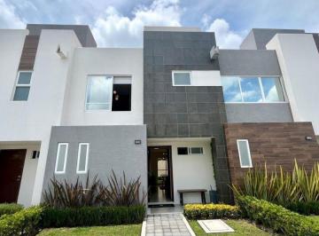 d40c80b1a7a53350f70250ada3da4115628057d826a1b5cd8abd47dbc88caa5c · Venta de Casa en Condominio, a 5 Min de Estación Tren Interurbano, Toluca.