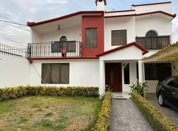 fb87b25905f4d754f8ef6db832e31cdcc88f6a55c6bfdec301d23a636cb67bd1 · Casa en Venta en Metepec