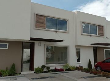a583386fce174210ba3171863896ca0971a48f7206f68ee7f5fbdd8a3fd59344 · Casa en Venta en Albatros, Metepec