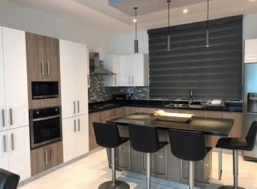 Casa en condominio de 3 habitaciones, Querétaro · Casa en Renta Amueblada en Condominio Privado Jardines de La Hacienda, Querétaro