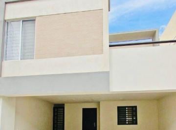 Casa · 250m² · 3 Recámaras · 3 Estacionamientos · Casa en Renta Almeria Residencial | Apodaca Nl.