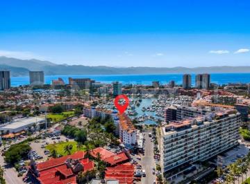 Departamento · 180m² · 4 Recámaras · 1 Estacionamiento · Hermoso Condominio en Una Excelente Ubicación