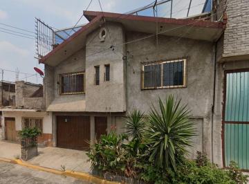 Casa de 3 habitaciones, Nezahualcóyotl · Casa en Ciudad Neza Adjudicada, Cerca de Escuelas y Parques