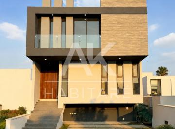 Casa en condominio de 3 habitaciones, San Pedro Tlaquepaque · Casa de 3 Niveles Frente a Casa Club en Punto Sur Este