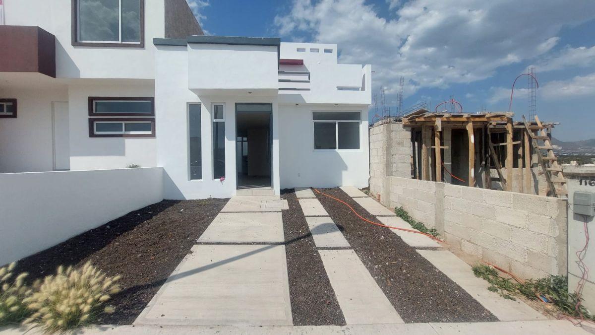 Casas en Preventa Dentro de Privada Segura, Prados de San Cristobal con 2 Rec. Aceptamos Creditos!