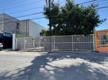 Casa uso de suelo · 140m² · 2 Estacionamientos · Casa Para Remodelar con Terreno, Uso de Suelo Comercial - (4)