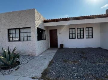 Casa · 1 Recámara · 2 Estacionamientos · Venta Casa en Fraccionamiento El Encino - (4)