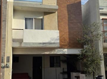 Casa · 205m² · 3 Recámaras · Casa en Venta Cumbres Montenova 3 Pisos