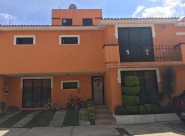 Casa de 3 habitaciones, Metepec · Casa en Venta 200 m. Adjudicada en Benito Juárez Toluca!