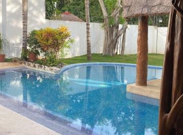 Casa · 589m² · 4 Recámaras · 4 Estacionamientos · Casa en Venta en Cancún, Las Quintas 4 Recámaras, Alamos I, Supermanzana 311