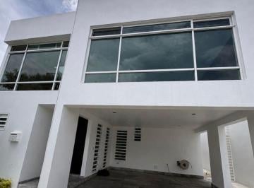 Casa de 3 habitaciones, Puebla · En Renta Casa en Lomas de Angelópolis Puebla Muy Cerca a Sonata