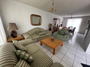 Casa de 3 habitaciones, Querétaro · Casa Amueblada Cerca de Antea, Uvm y Unam Juriquilla
