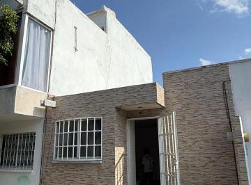 Casa de 2 habitaciones, El Marqués · "Casa en Privada La Pradera | 2 Rec | 1 Baño | 84 m² Terreno | Estacionamiento"