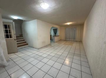 Casa en condominio de 3 habitaciones, Querétaro · Casa Cerca de Tec de Monterrey, Unam, Uvm