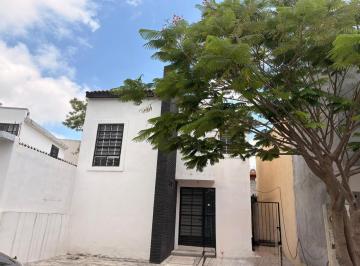 Casa · 90m² · 3 Recámaras · 1 Estacionamiento · Casa en Venta Colonia Portal de Santa Rosa, Apodaca, Nuevo Leon.