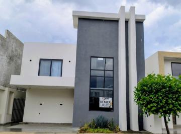 Casa · 298m² · 5 Recámaras · 2 Estacionamientos · Casa Venta Sierra Nogal 3 León Guanajuato
