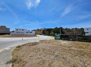 12104282c85cb126e0107315516d288d4c42bd52fcc5d3faece1b06a1a1dbdeb · Terreno Premium en Esquina | Junto a La Caseta de Ingreso | Los Robles