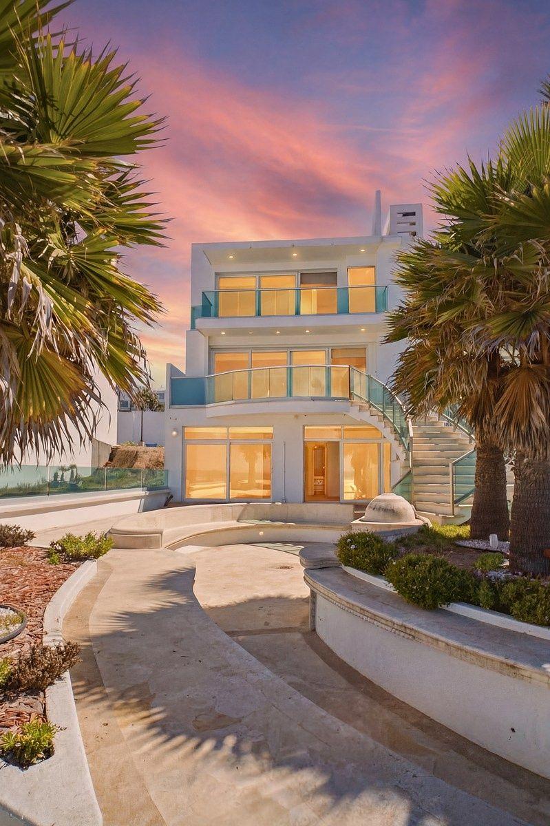 For Sale | Beach Front House in Real Mediterraneo