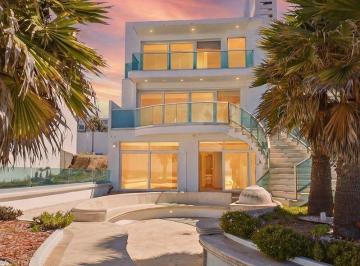 2ca600a0b4536bf12fe70f7527928a5a2a0d5b6e6d3c9b9af499ff4541c7d627 · Venta | Casa Beach Front en Real Mediterraneo