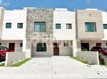 Casa de 3 habitaciones, Querétaro · Casa en Renta en La Vista con Roof Garden
