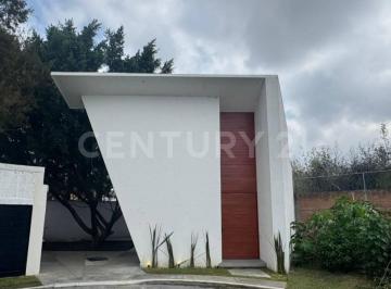 Casa · 215m² · 3 Recámaras · 2 Estacionamientos · Casa en Renta en Fraccionamiento Rancho Chapulco, Puebla, Puebla.
