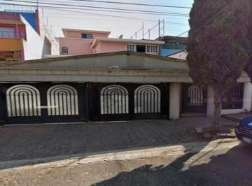 Casa de 4 habitaciones, Atizapán de Zaragoza · Casa en Venta en Lomas Dea Hacienda en Atizapan