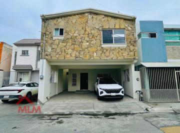 Casa · 175m² · 3 Recámaras · 1 Estacionamiento · Casa en Potrero Anahuac