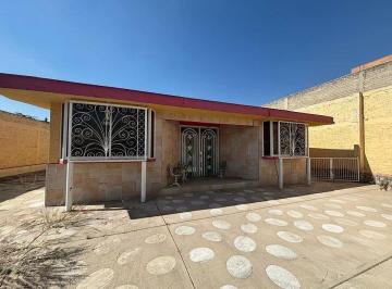 7fe73b6e3ad688a98e4688ac7c7443420337e38144c2c3d8e43ec2f77b6a5d30 · Casa con Uso de Suelo Mixto