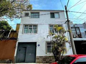 Casa · 290m² · 6 Recámaras · 2 Estacionamientos · Casa en Venta en Colonia Avante Coyoacan