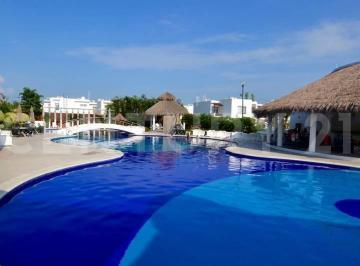 Casa en condominio · 133m² · 3 Recámaras · 2 Estacionamientos · Las Moras Residencial Modelo Estrella