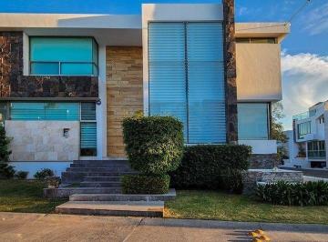 652189cc2a0d4bfc99f49a6361a0b6c156c8f5281602ac83e1c1c59f11631193 · Casa en Venta en Villa Verona, Zapopan.