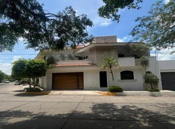 Casa · 126m² · 3 Recámaras · 2 Estacionamientos · Casa en Fraccionamiento Las Quintas