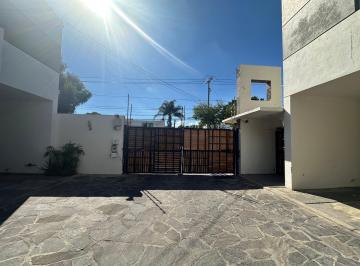 Casa en condominio de 3 habitaciones, Zapopan · Casa 3 Recamaras a 2 Cuadras Parque Metropolitano, y Cerca de La Up