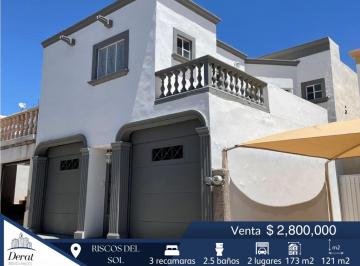 Casa de 3 habitaciones, Chihuahua · Casa en Venta– Riscos del Sol (Excelente Ubicación)