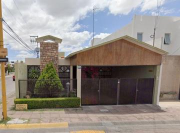 Casa de 4 habitaciones, Aguascalientes · Venta de Casa en Colonia Bosques del Prado Norte Aguascalientes