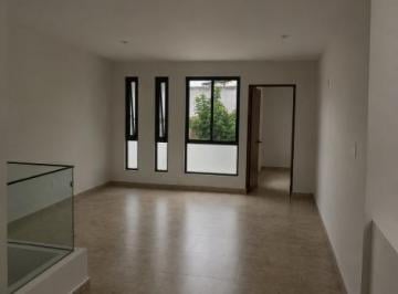 Oficina · 204m² · 3 Recámaras · 2 Estacionamientos · Oficinas en Renta en Segundo Piso