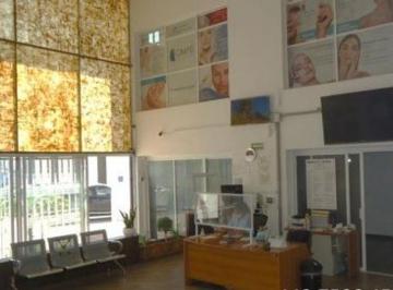Oficina · 23ha · Consultorio Médico en Renta en Jurica