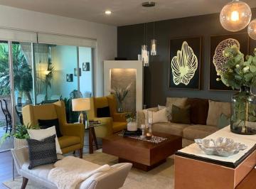 Casa · 280m² · 3 Recámaras · 2 Estacionamientos · Casa en Venta Fraccionamiento Juriquilla Privada
