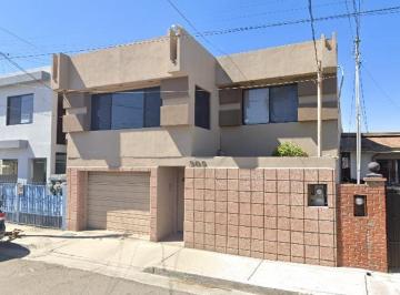 Casa de 4 habitaciones, Tijuana · Venta de Casa en Universidad Otay Tijuana Baja California